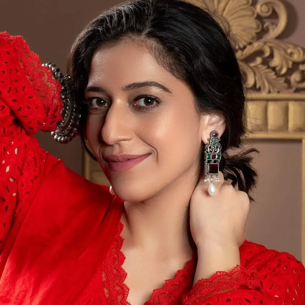 Earrings for Girls: The Ultimate Guide to Trendy and Affordable Styles at Ruhratna 1 endy stud earrings for girls at Ruhratna, perfect for everyday wear.