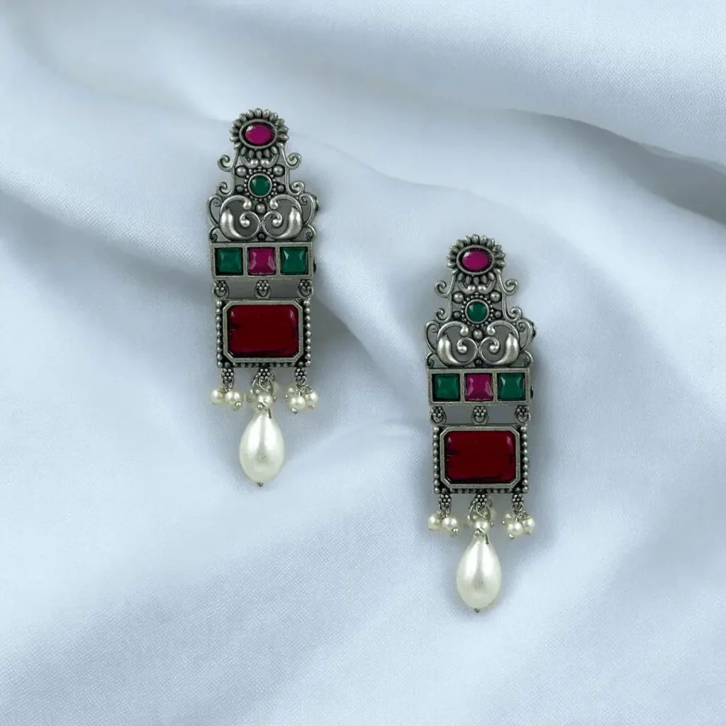 A Beginner’s Guide to Buying Earrings Online: Tips for Every Style and Budget