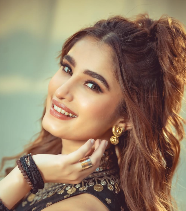 Explore the Elegance of Rasha Thadani’s Earrings Collection at Ruhratna 1 Explore the Elegance of Rasha Thadani’s Earrings Collection at Ruhratna
