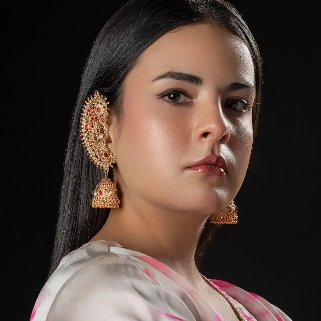 Elegant Gold Earrings Designs for Daily Use: Timeless Beauty for Every Occasion 1 rajwada