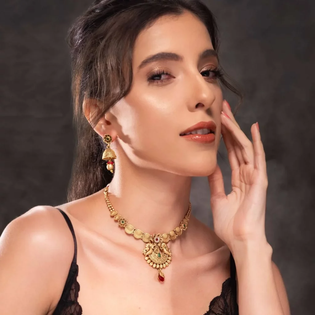 The Ultimate Guide to Choosing the Perfect Jewellery Set for Every Occasion 1 1E53CFC6 5739 4697 A938 A29D75B7CB0A 1 201 a scaled 1 1
