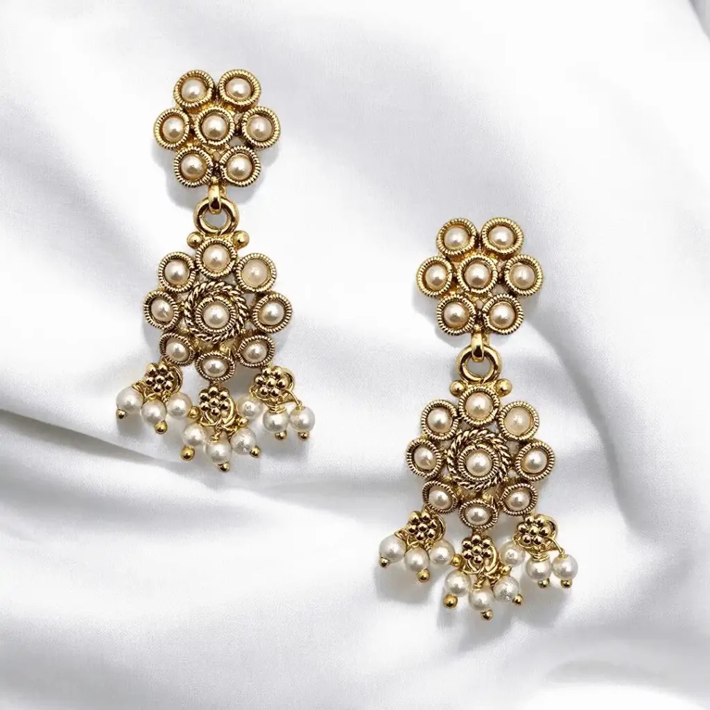 10 Must-Have Earrings to Elevate Your Style in 2025