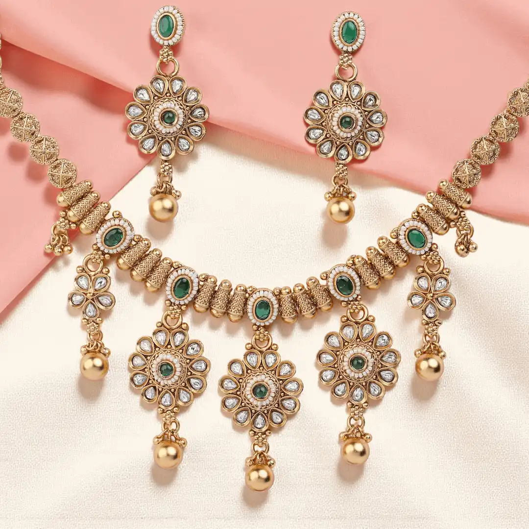 Indira – Emerald Green Temple Necklace Set with Floral Drops