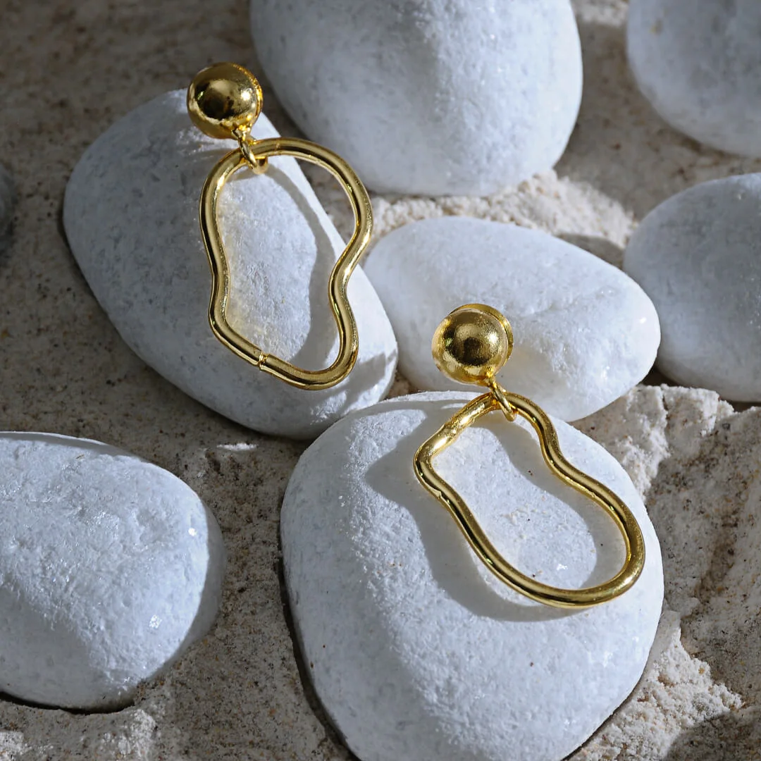 Oro – Abstract Wave Gold-Plated Brass Earrings Oro – Abstract Wave Gold-Plated Brass Earrings