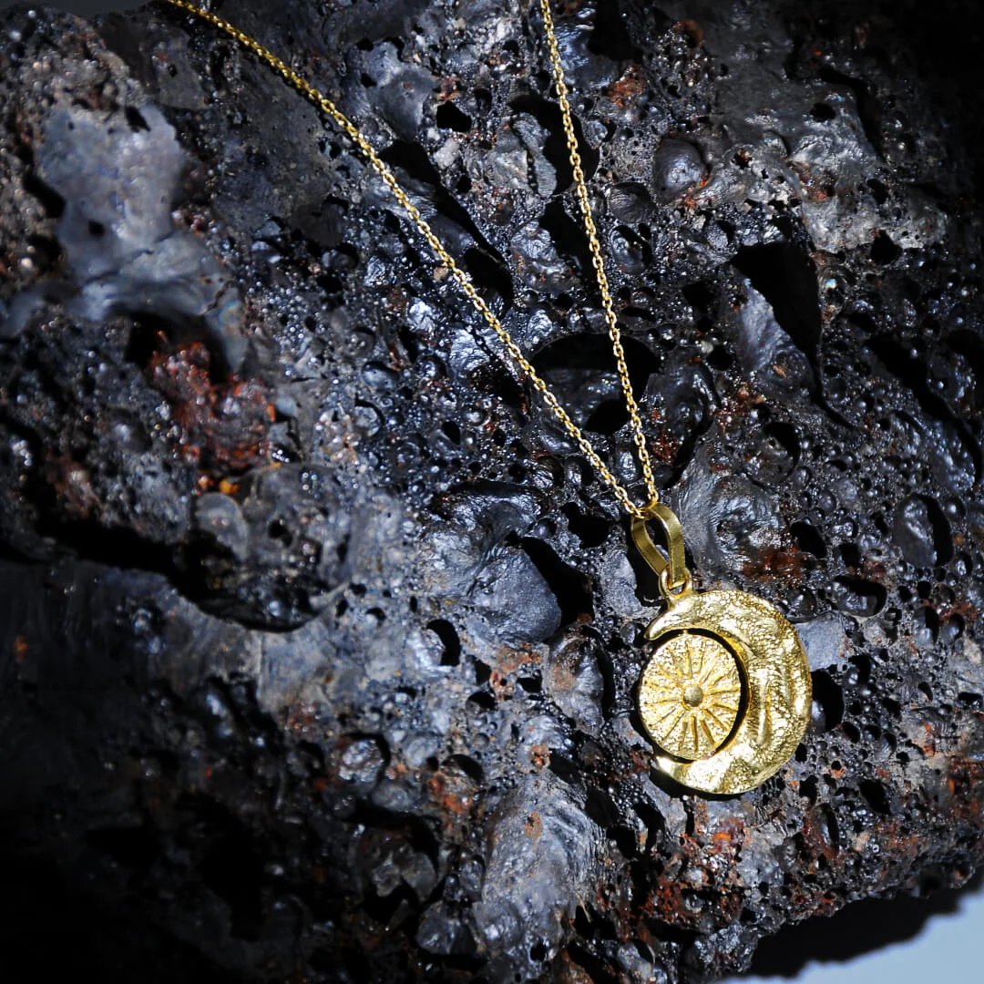 Sorrel – Gold-Plated Textured Dual Medallion Pendant Necklace