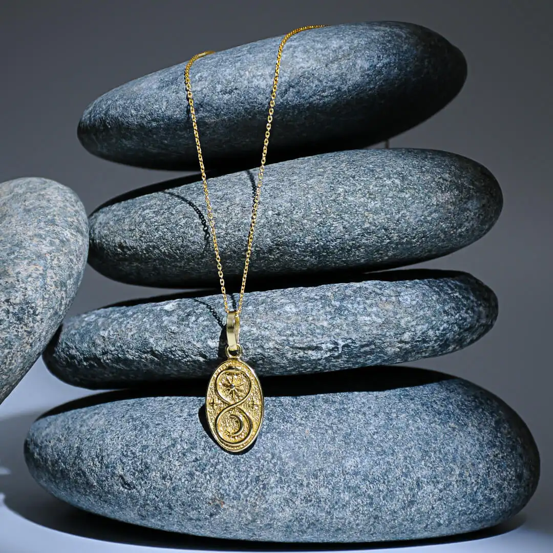 Infinitya – Gold-Plated Textured Infinity Pendant Necklace